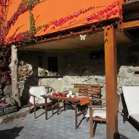 Casa vacanze S'haeusl Am Gilga-hof Inzing